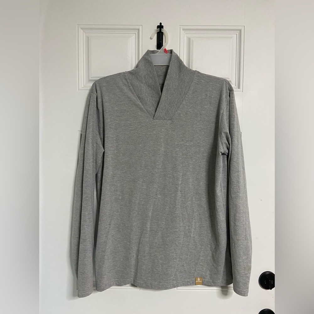 T7- EMIRATES Gray V-Neck T-Shirt